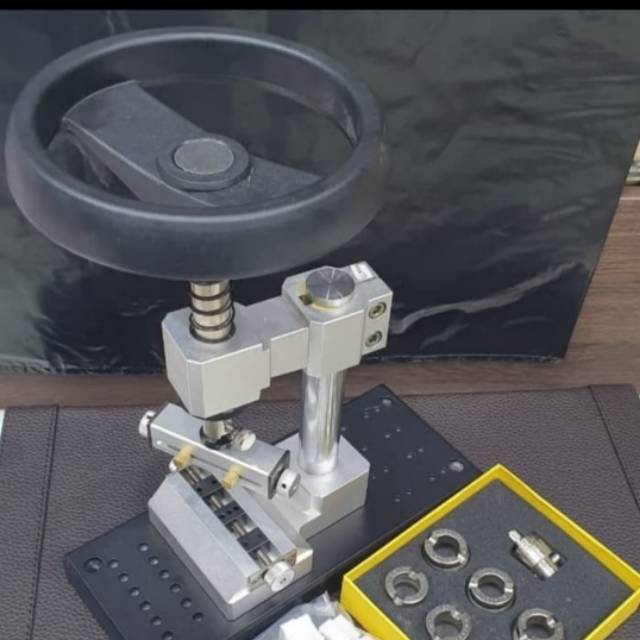 Alat Pembuka Tutup Drat Jam Tangan Premium