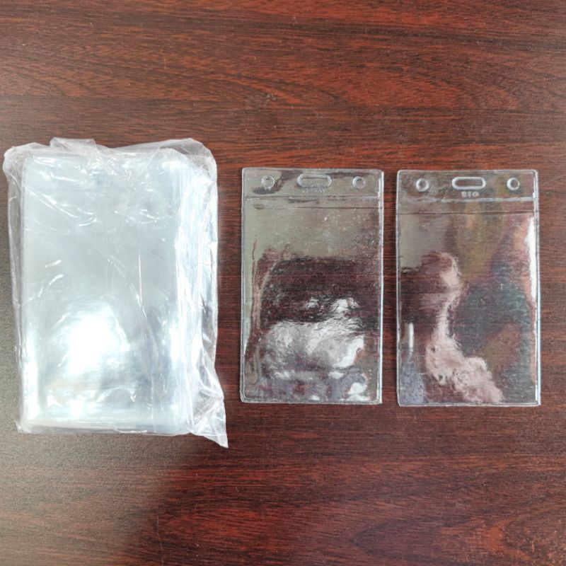 Plastik Badge Nama Mika Kartu ID CARD 7 x 10 CM (10 LEMBAR)