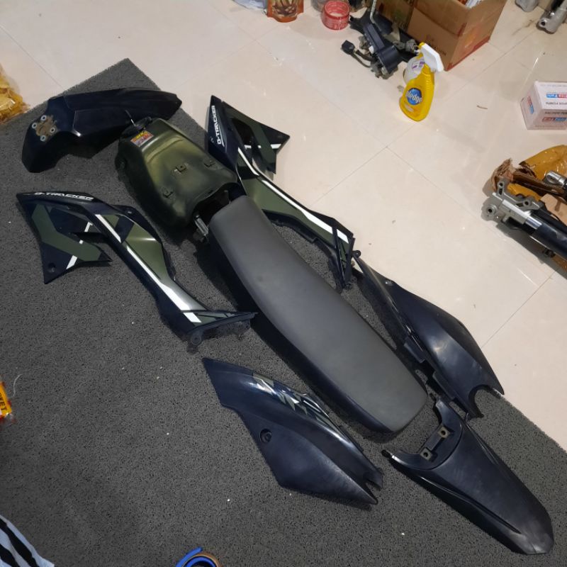 COVER SET COFER SET COVER BODY SET KLX BF KLX DTRACKER NEW ORIGINAL ORI ASLI COPOTAN MOTOR NORMAL TE