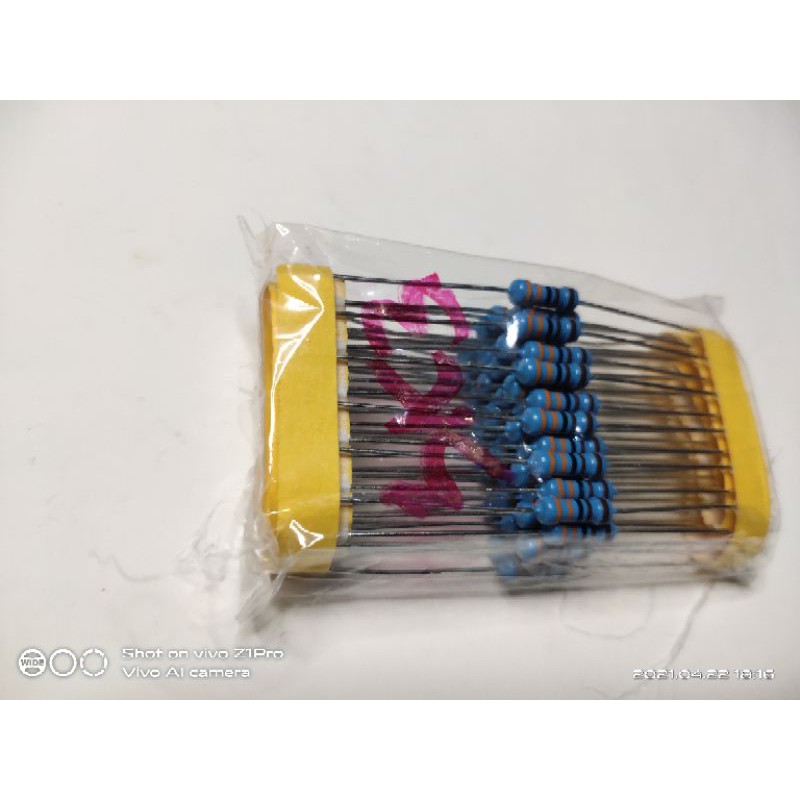 Resistor Metal Film 3k3 1/2watt