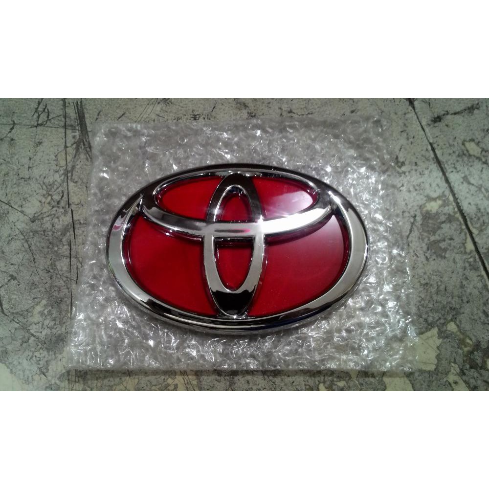 Emblem Logo Toyota Agya Merah