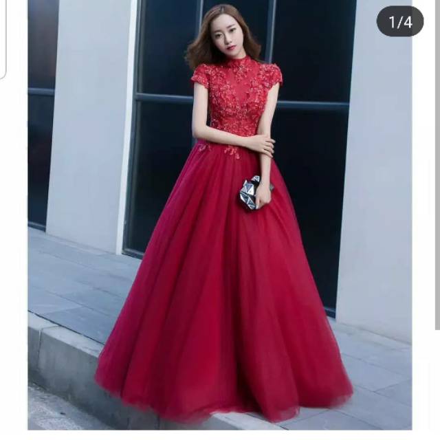 Gaun pengantin merah