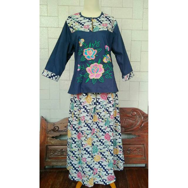 Setelan Batik Bordir (Bawahan Rok)