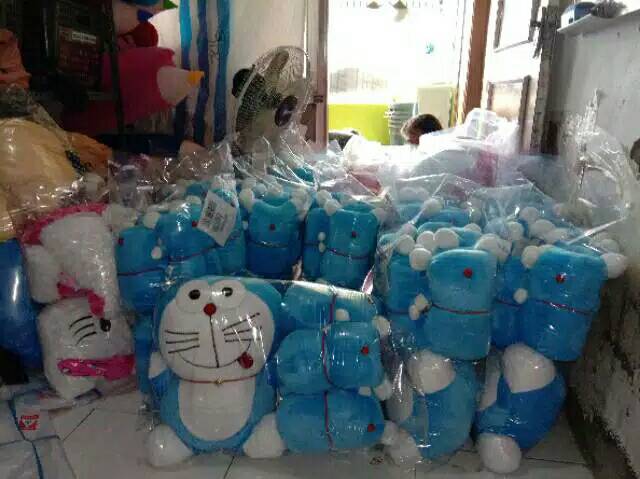 Boneka doraemon beranak 6