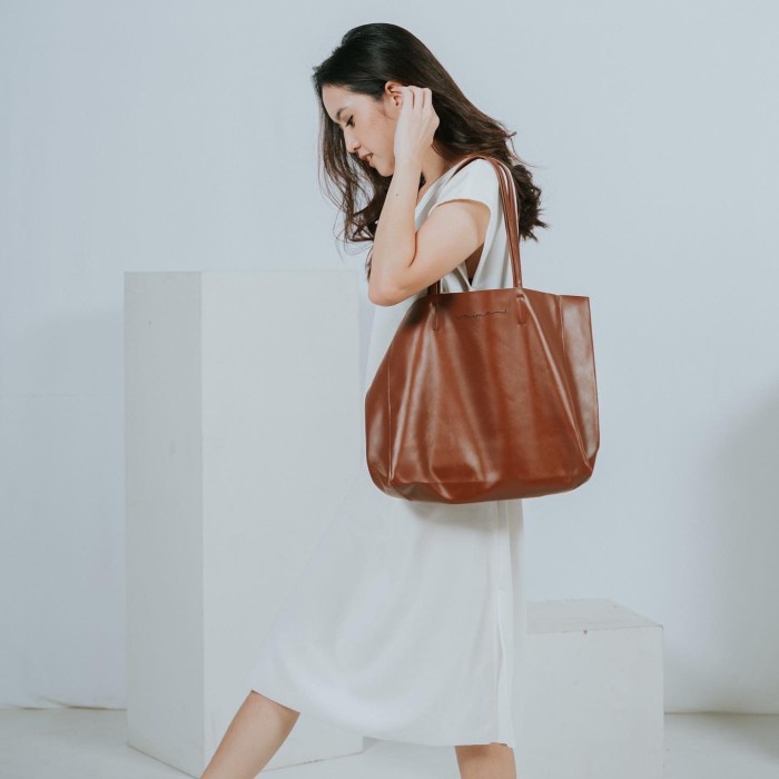 Terlaris YARA BAG FREE UKIR NAMA | TOTE BAG FREE UKIR NAMA | TAS TOTE UKIR NAMA