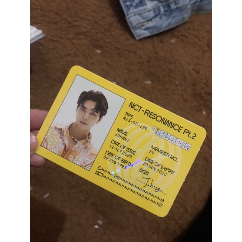 ID Card Johnny Departure