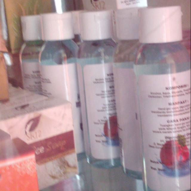 

Hand Gel Apple efektif 100ml