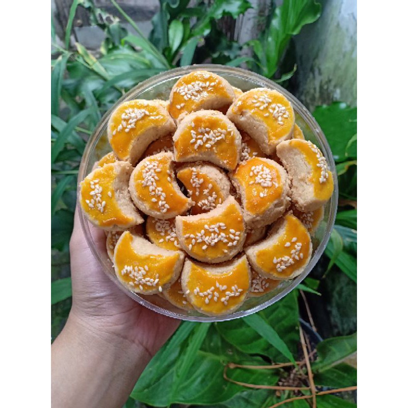 

KUE KACANG