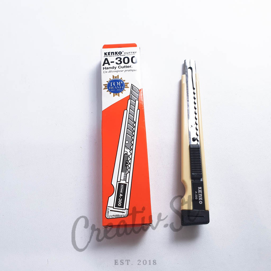 

KENKO Cutter Sedang A-300 Alat Potong