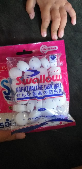 Swallow Kapur Barus/ Kamper/ Napthalene Ball 100gram