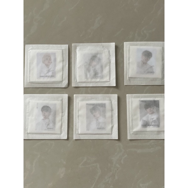 TREASURE x Emart24 Stiker