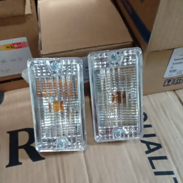 lampu sen sain bemper depan mitsubishi colt L300 putih keristal variasi