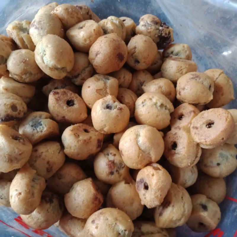 

camilan soes coklat SKR, kemasan 250