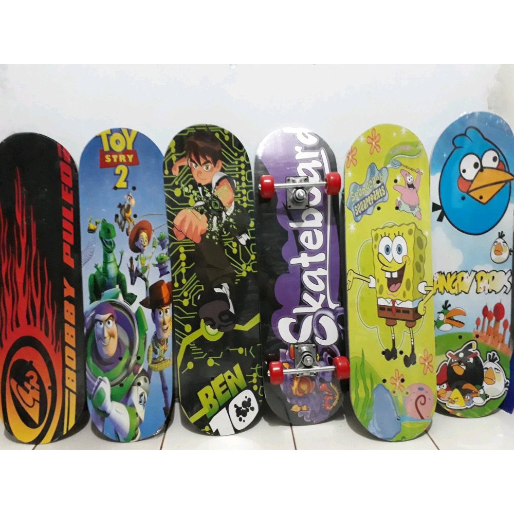 Papan skate boar - skateboard - papan seluncur sedang