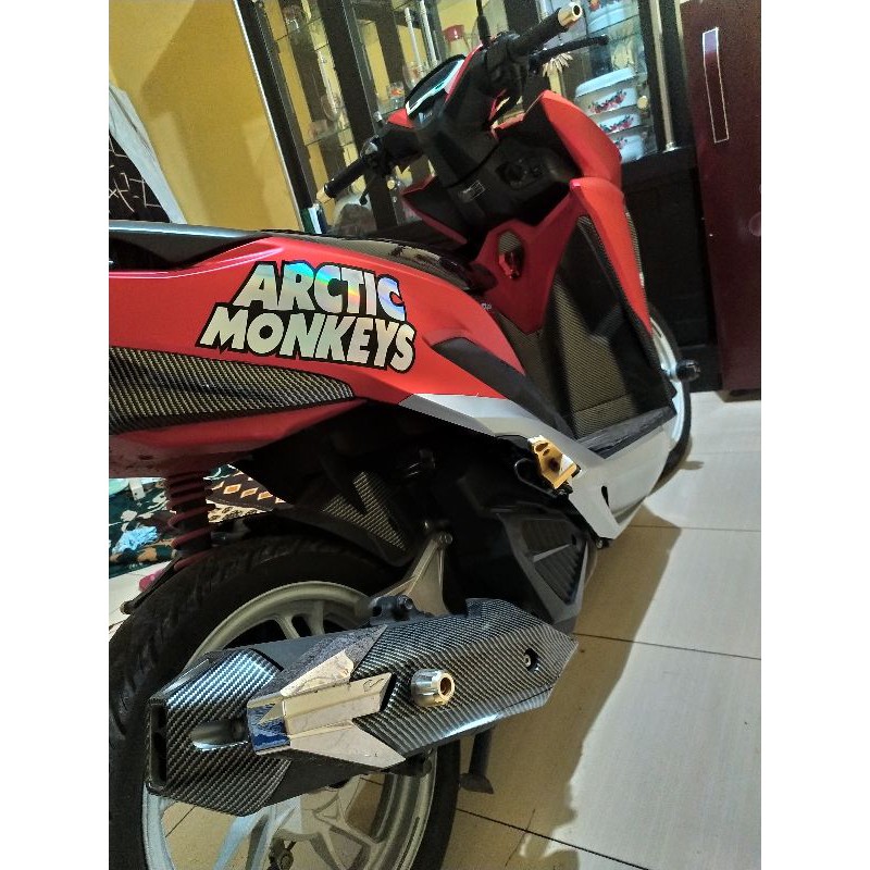 

cutting stiker arctic monkeys bahan hologram + dasar hitam oracal.