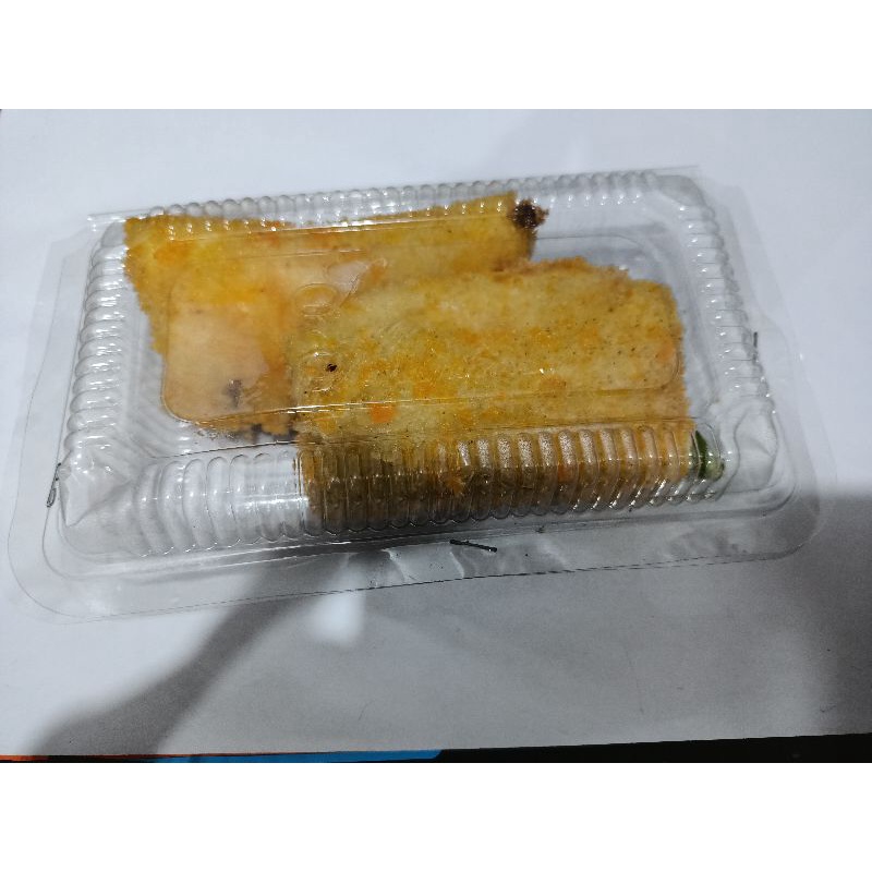 

RISOLES RISOL MAYONES SMOKE BEEF HARGA 2 PCS JAJANAN PASAR