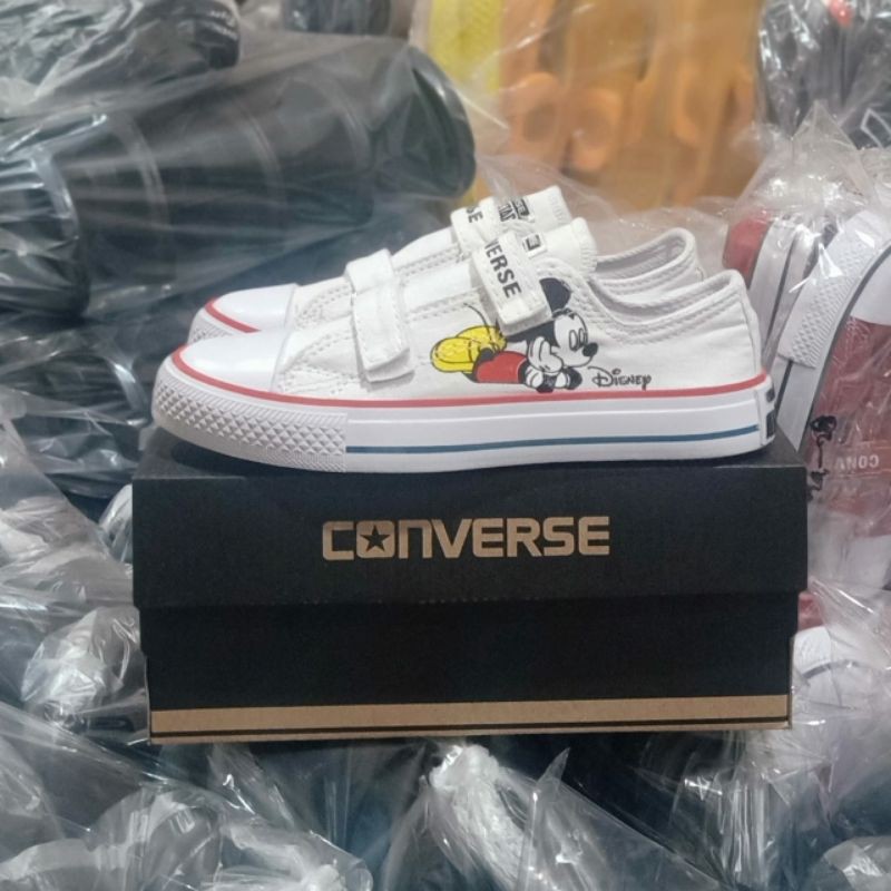 Sepatu anak sneakers karakter fashion BT21 slip on sekolah hitam putih terbaru perempuan &amp; laki laki