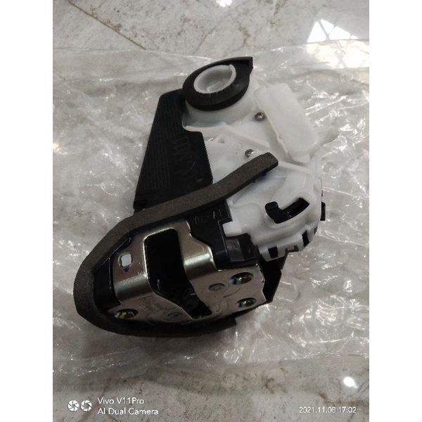 Door lock Pintu Tengah Honda All New Jazz S Rs GK5 Hrv Crv Gen 4 Original