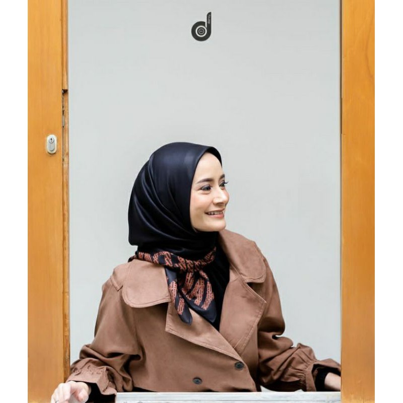 Black Paper Series Deenay