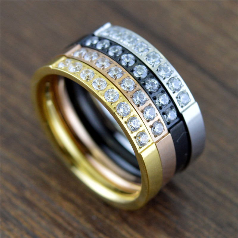 Cincin Wanita Bahan S925 Silver Gold Sparkling Titanium Steel Untuk Pernikahan