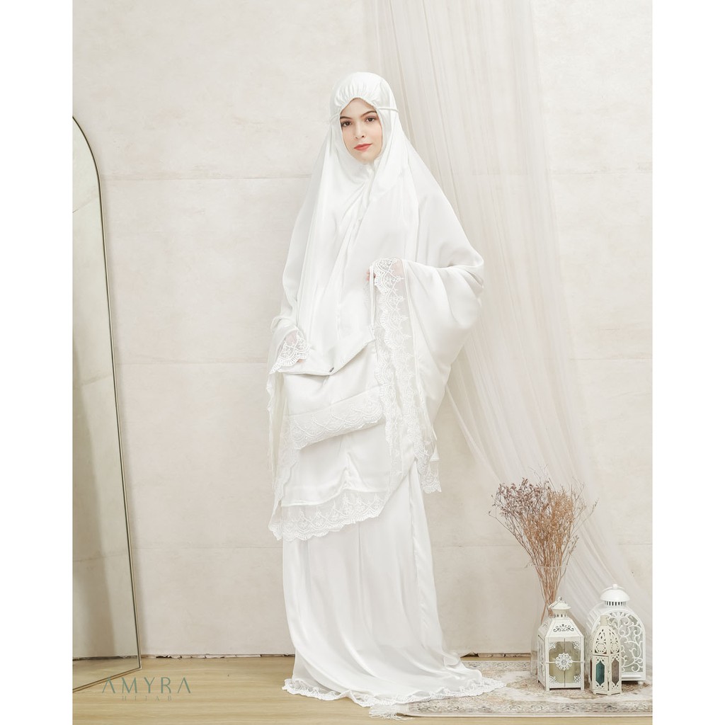 Exclusive Ramadan Luxury Lace Silk Mukena Premium AA005