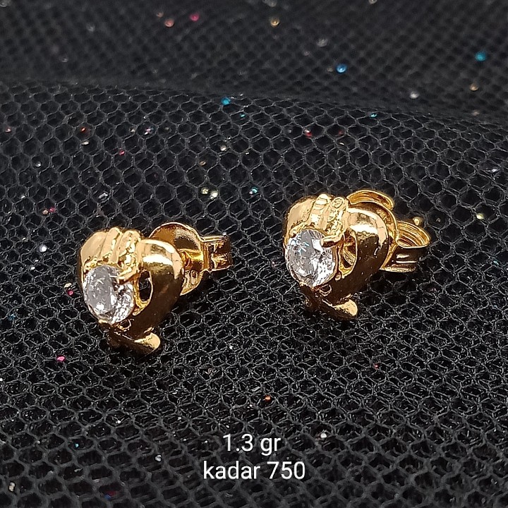 Anting Emas 17 K - 1.3 gr Kadar 750 - 2040