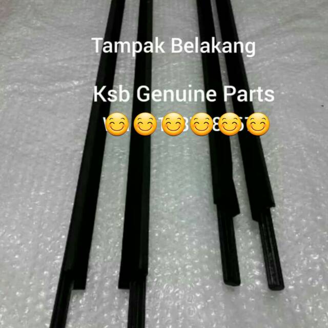 Pelipit Pintu Karet Kaca Luar Innova 4Pcs 1Set Depan Belakang Chrome