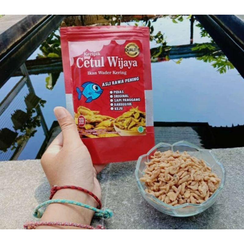 

cetul krispi Wijaya 100gram
