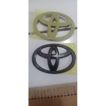 Emblem logo depan Toyota AVANZA lama vvti carbon