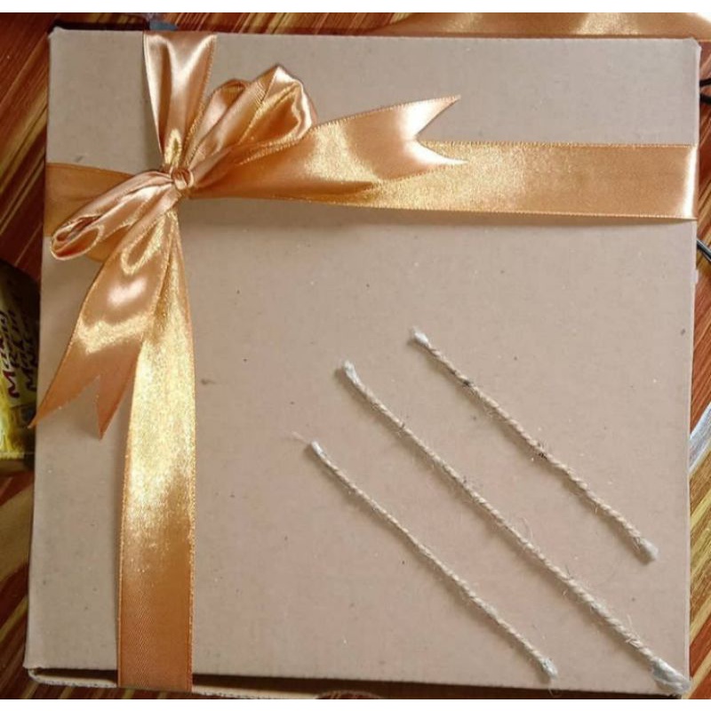 

HAMPERS GIFT BOX KADO BOX HADIAH ULANG TAHUN SPESIAL