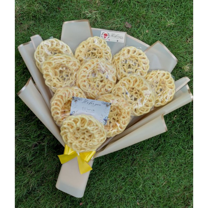 

BOUQUETSNACKKRUPUKMURAH