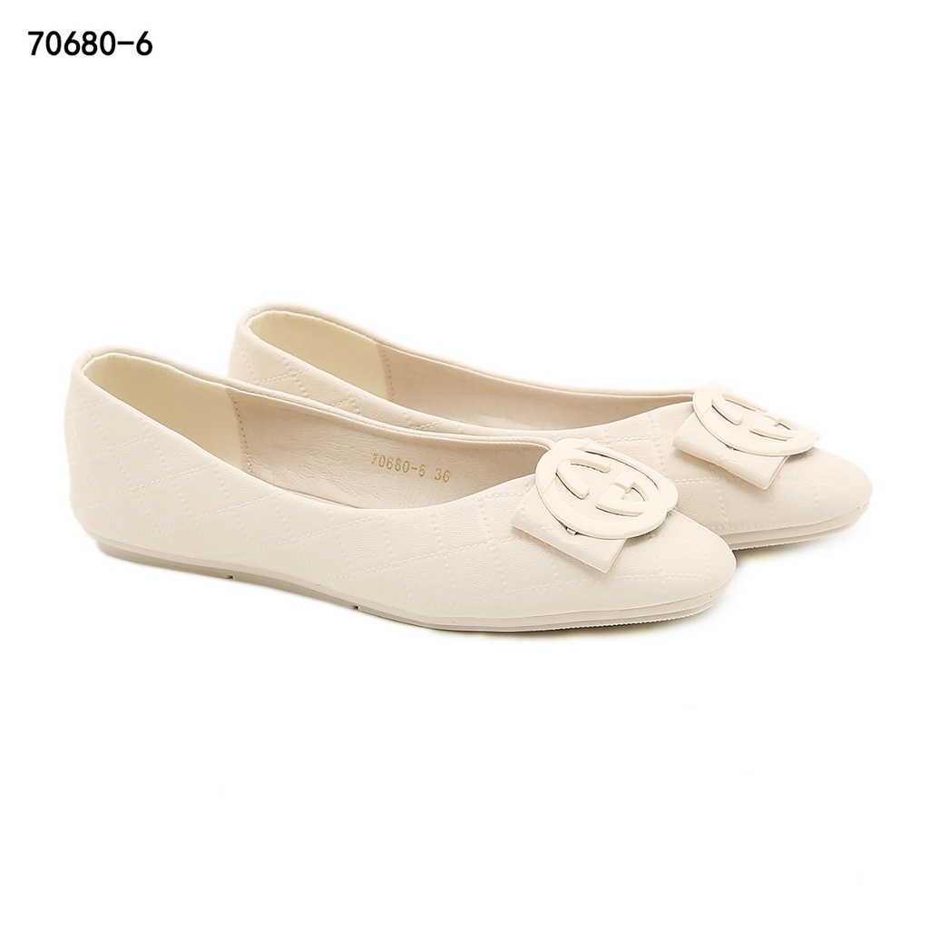 Gucci Leather Double G Logo Flat Shoes #70680-6