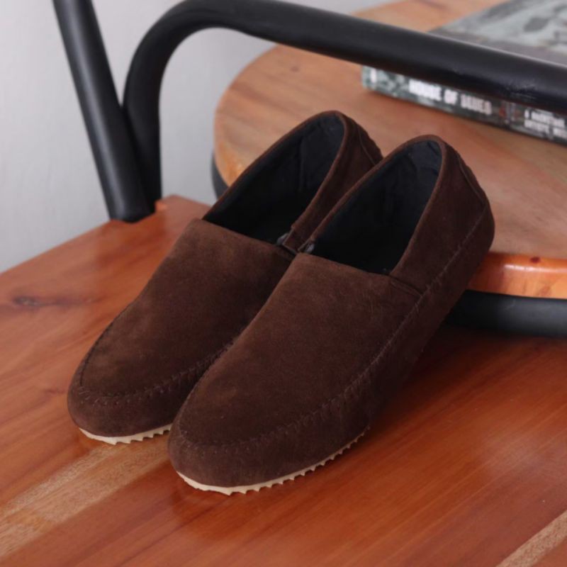 Sepatu Pria Casual Slip On Fhasion Formal Kulit Suede Kerja Kondangan