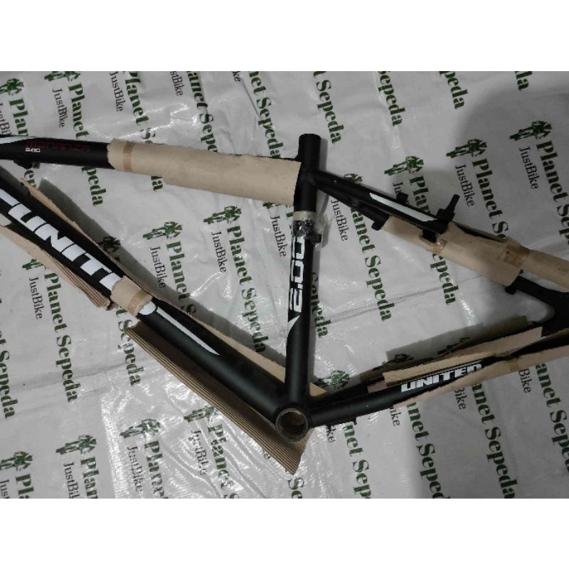Only Frame United 26 Monanza 2.00 Hitam Putih Abu Disc Brake V-Brake