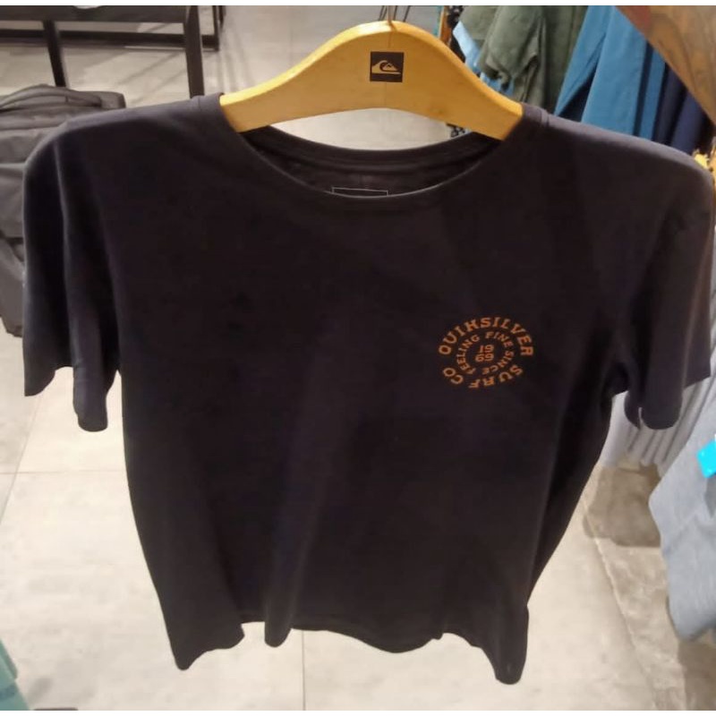 baju kaos Quiksilver original n392