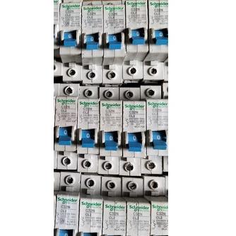 Hot Sale MCB schneider PLN 2A 4Abekas