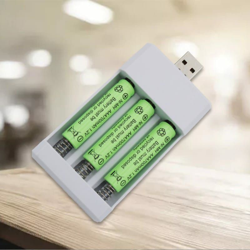 Charger baterai Aa / Aaa 1.2v 3 Slot 5v /2a Portable