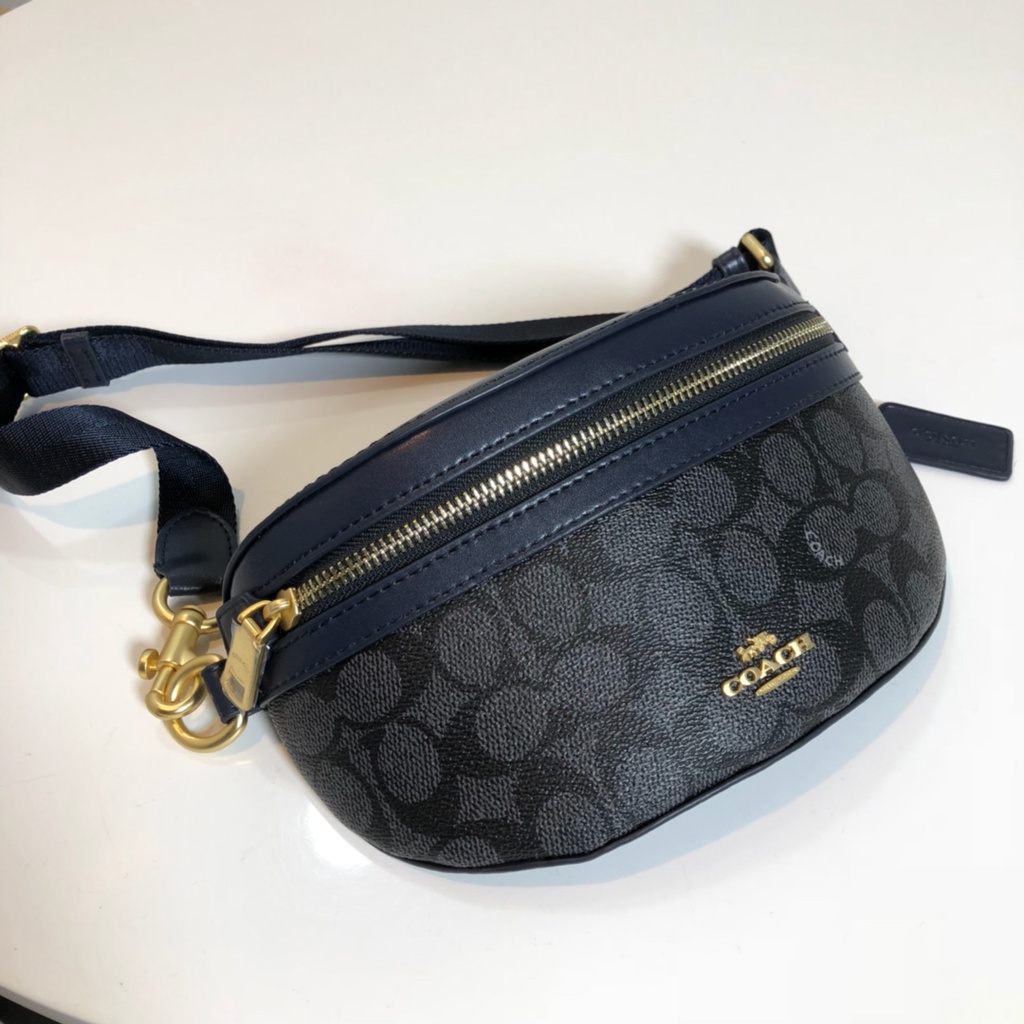 39937 coach Women's Fanny pack Cross body bag Breast bag pockets   yaobao