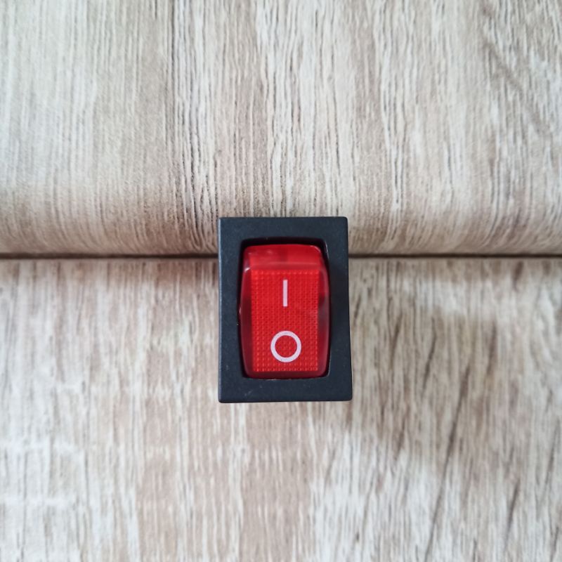 Jual Switch On Off 3Pin Kotak / Saklar kotak Kecil plus Lampu 3pin 6047 ...