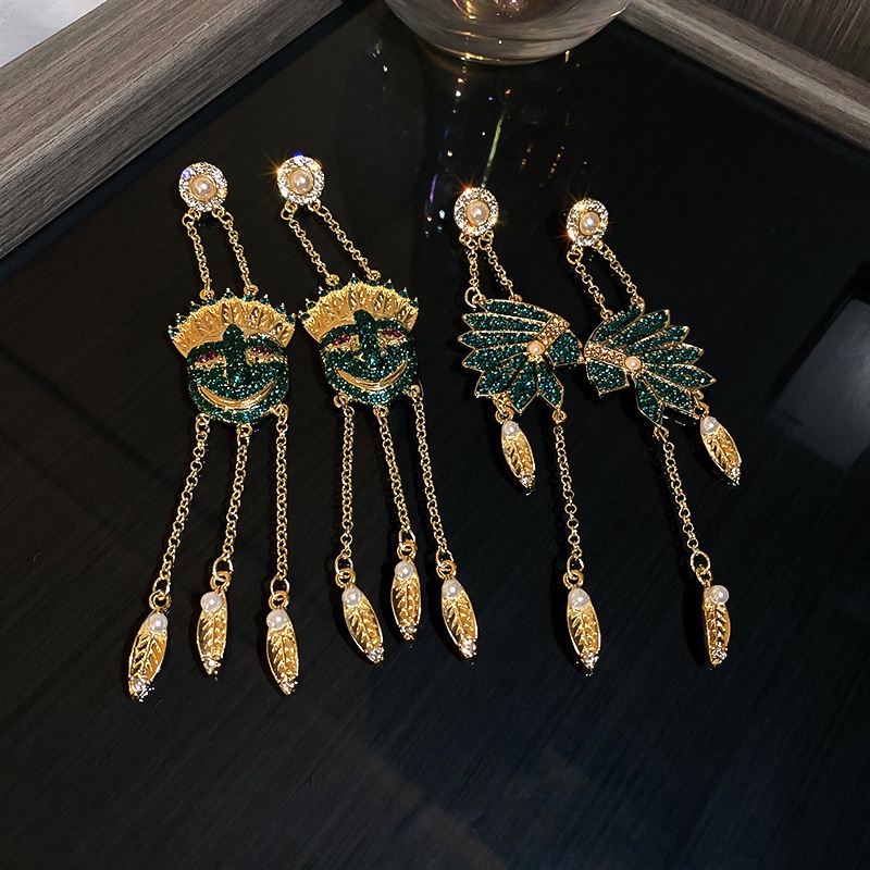 Anting AT 174 Anting Panjang Unik Lucu Keren Fashion Wanita / Anting Pesta /BS