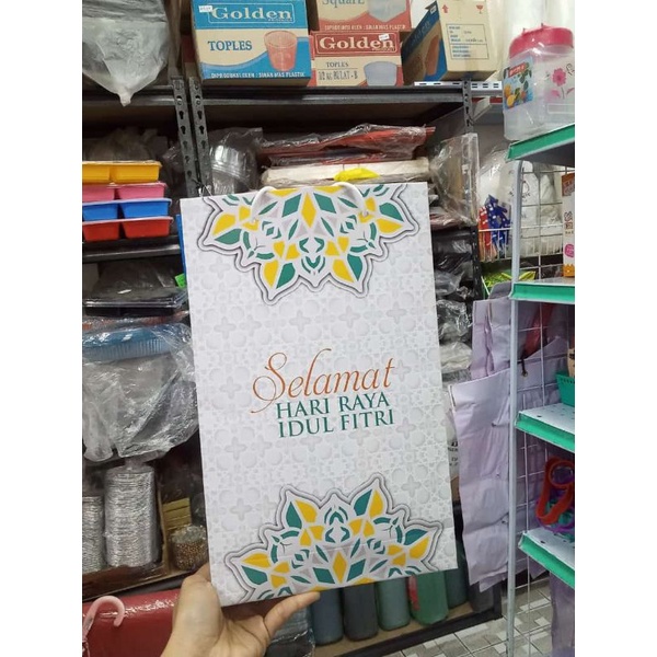

Tas Kertas Lebaran 19x5,5x30 cm