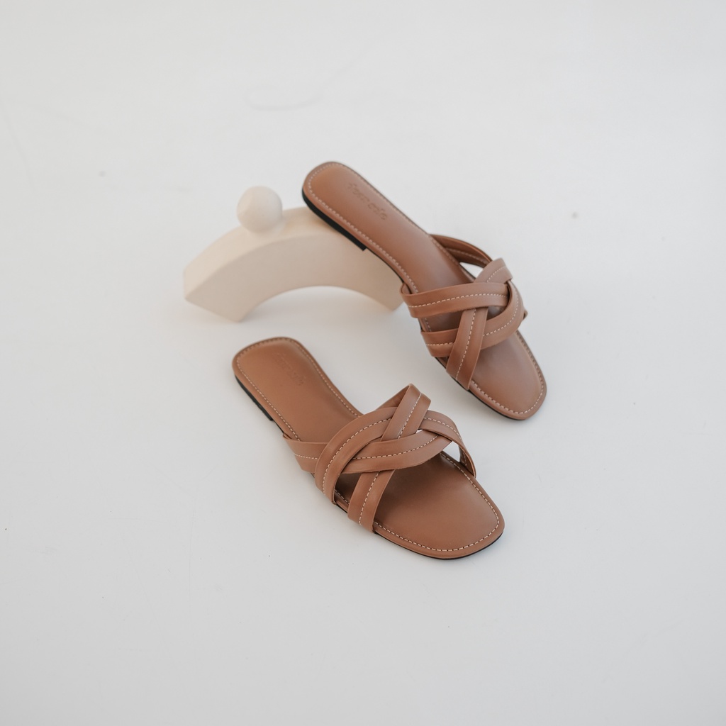 [DEAR SOLE] LOLA SANDALS / SANDAL FLAT WANITA