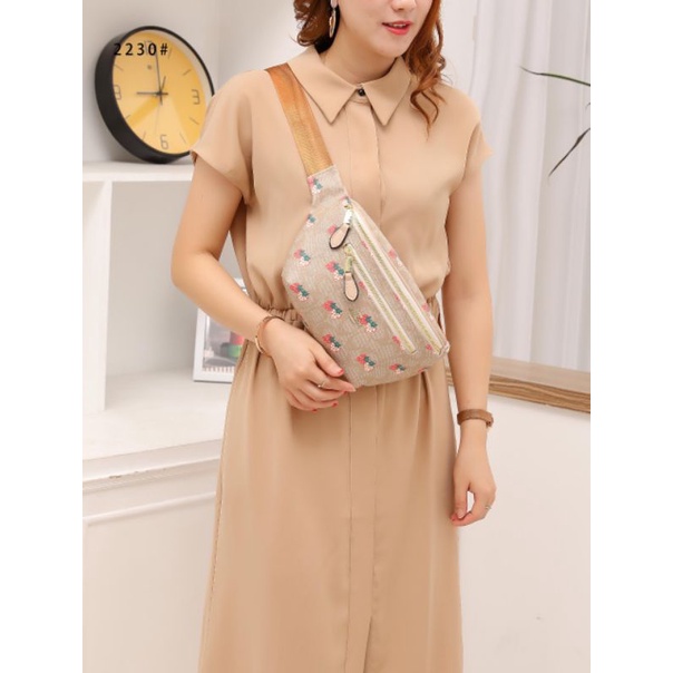 _*Coach BumBag in Signature Double Zipper #2230