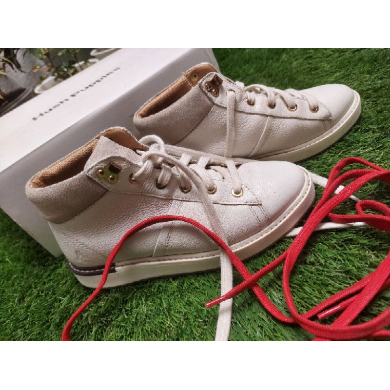 Preloved Sepatu Hush Puppies
