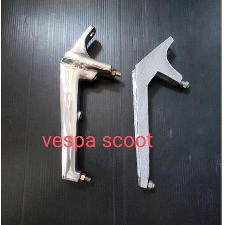 tiang ban serep vespa ring 8 dudukan ban serep ring 8 vespa