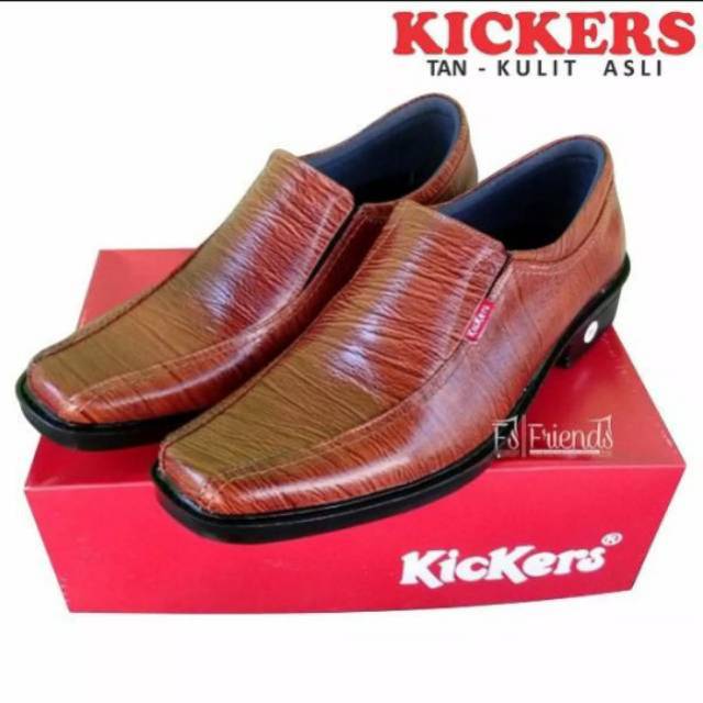 PANTOFEL PRIA KICKERS Original Leather Warna Tan