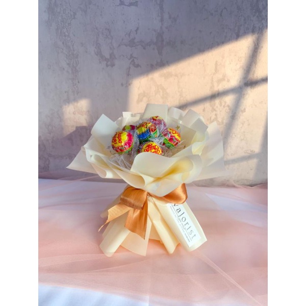 

Petite Snack Bouquet