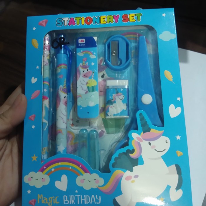 

Update Alat Tulis Pensil Set Sekolah Karakter Motif Cewek Girl Murah Terbatas