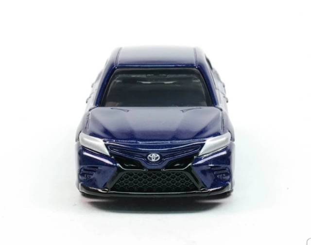 Tomica Reguler 100 Toyota Camry Sports TAKARA TOMY