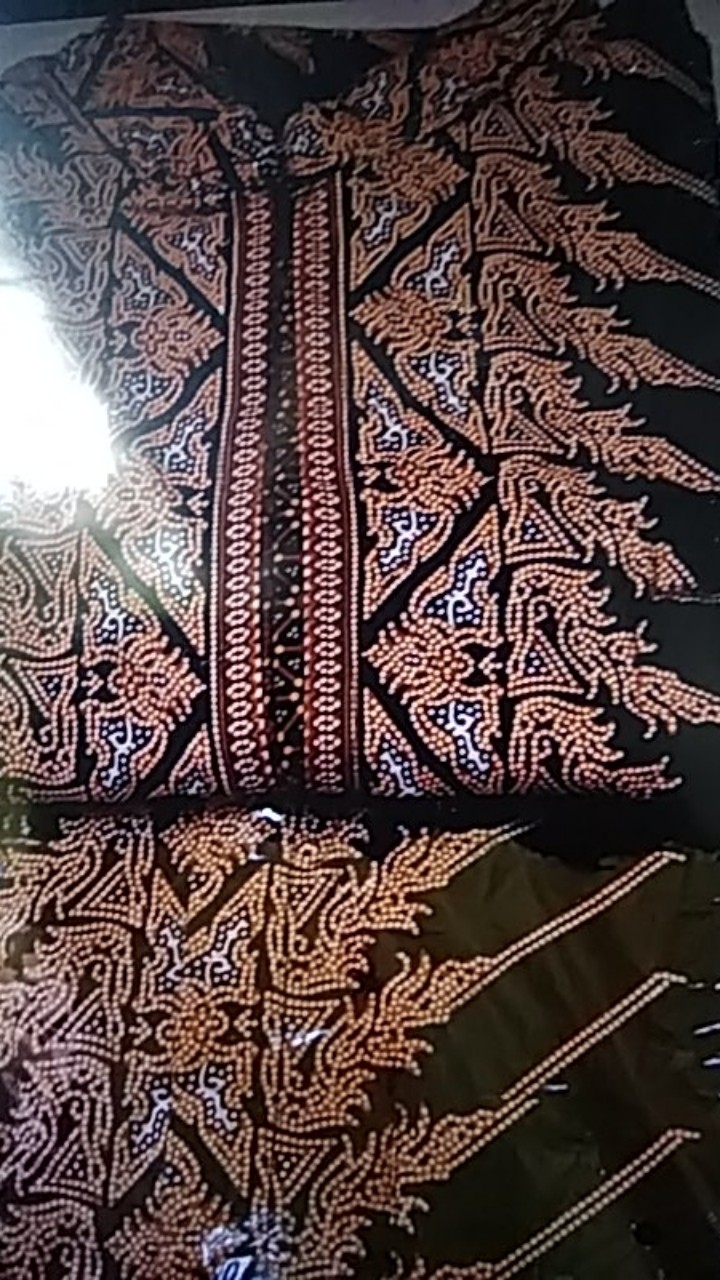 Kemeja Batik Pria Lengan Pendek  Bswart  Hrb026